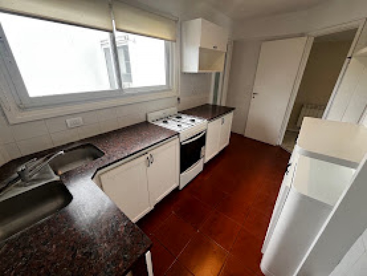  Departamento en duplex de 4 ambientes en Chauvin -QUINCHO-PATIO PROPIO-COCHERA