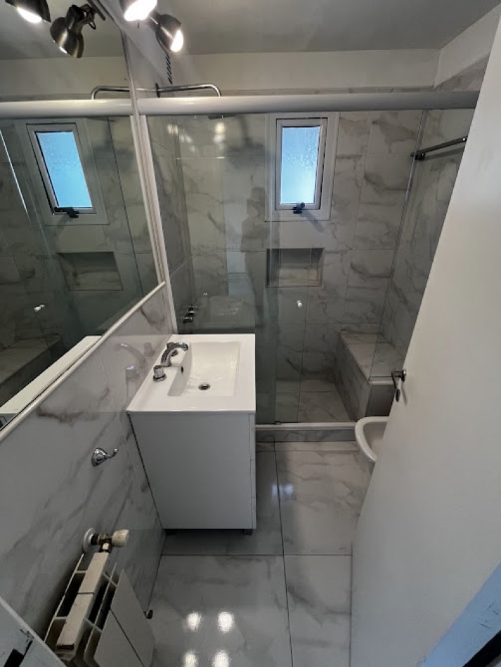  Departamento en duplex de 4 ambientes en Chauvin -QUINCHO-PATIO PROPIO-COCHERA