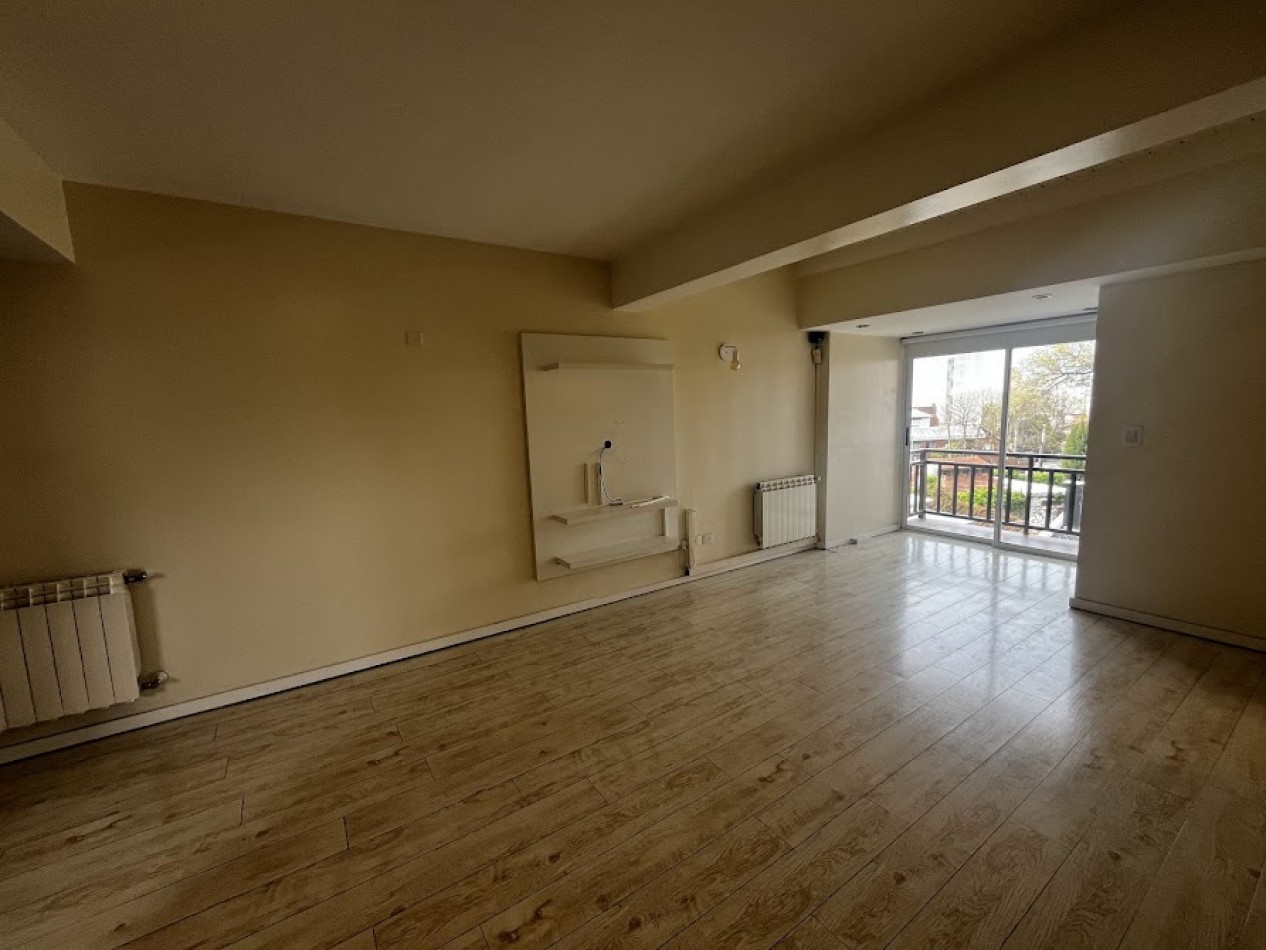  Departamento en duplex de 4 ambientes en Chauvin -QUINCHO-PATIO PROPIO-COCHERA