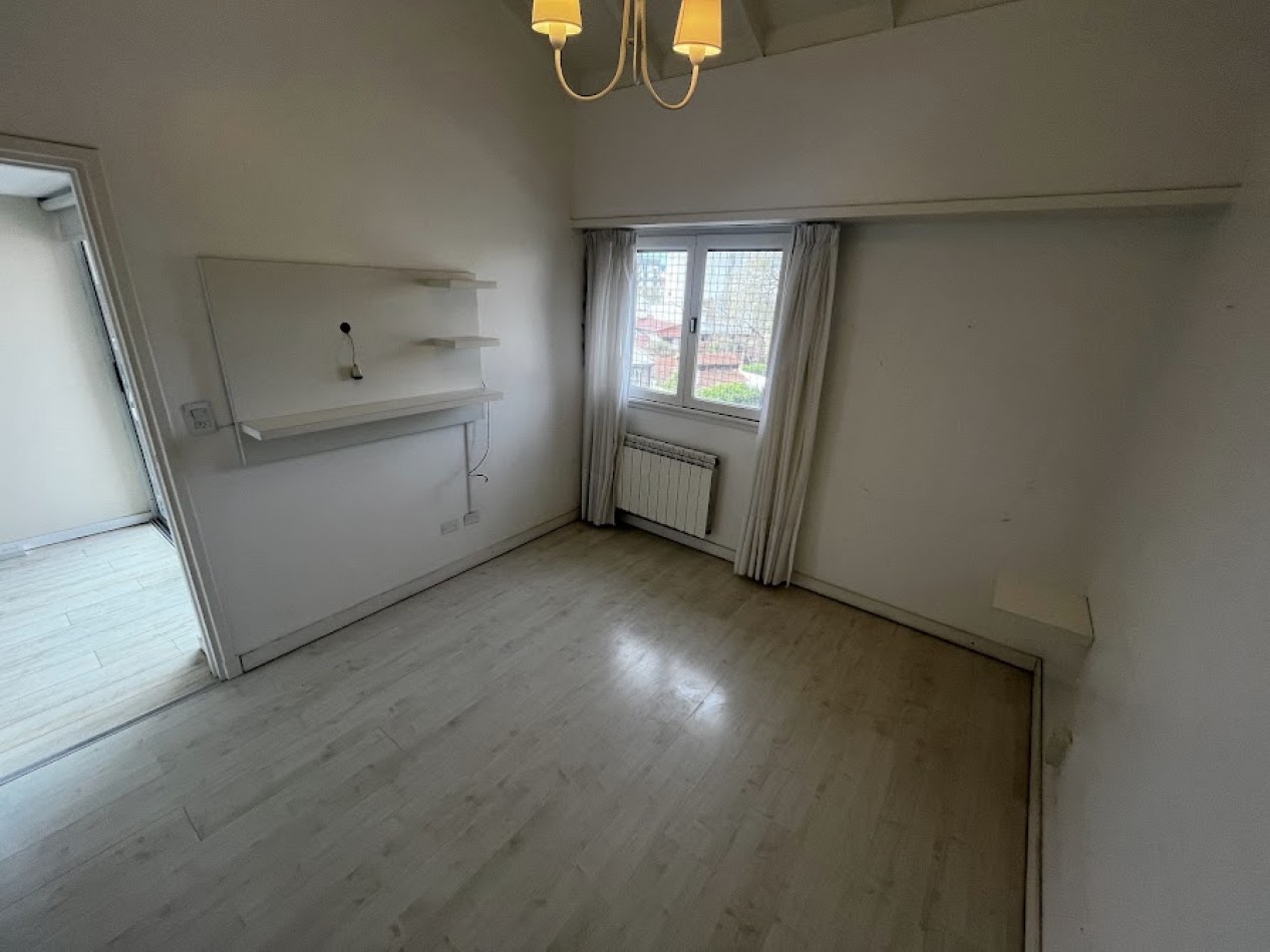  Departamento en duplex de 4 ambientes en Chauvin -QUINCHO-PATIO PROPIO-COCHERA
