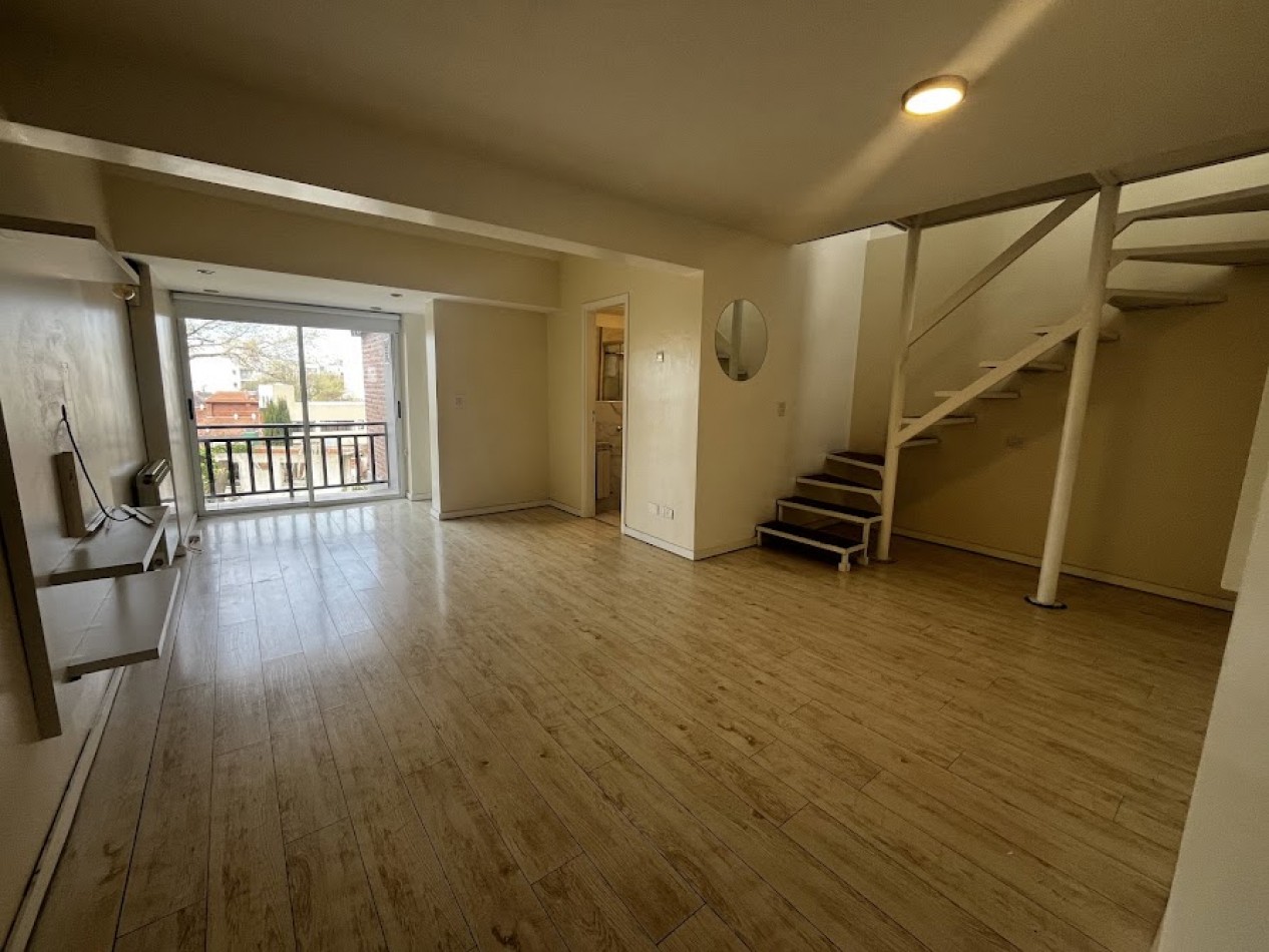  Departamento en duplex de 4 ambientes en Chauvin -QUINCHO-PATIO PROPIO-COCHERA