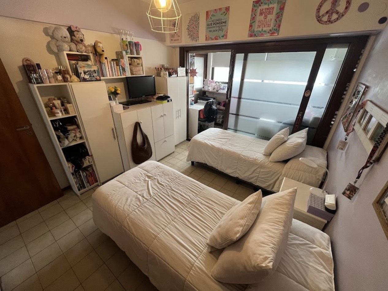 EXCELENTE SEMIPISO DE 3 AMBIENTES AL FRENTE - MUY LUMINOSO -PLAZA MITRE