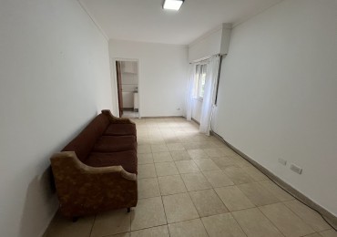 Venta Departamento 1 Ambiente con Cochera - Centro (La Rioja y Luro)