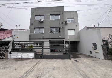 Venta departamento 2 ambientes con cochera en Villa Primera APTO CREDITO